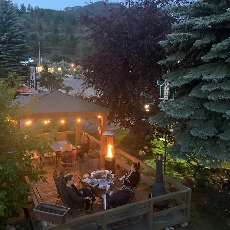 Destination Inn 래디움핫스프링스 외부 사진