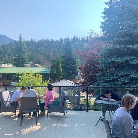 Destination Inn 래디움핫스프링스 외부 사진